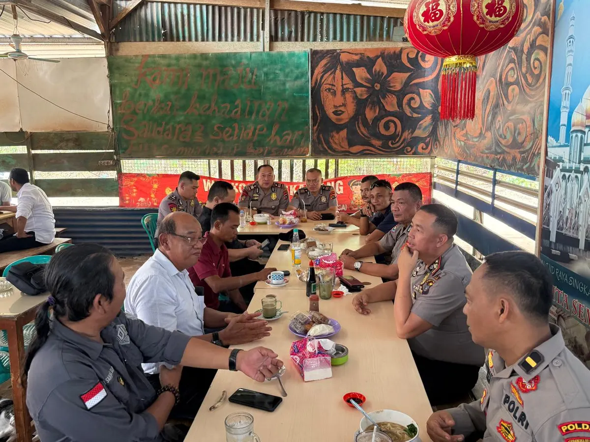 Jaga Kamtibmas Tetap Kondusif, Polres Bangka Selatan Ngopi Bareng Warga di Toboali