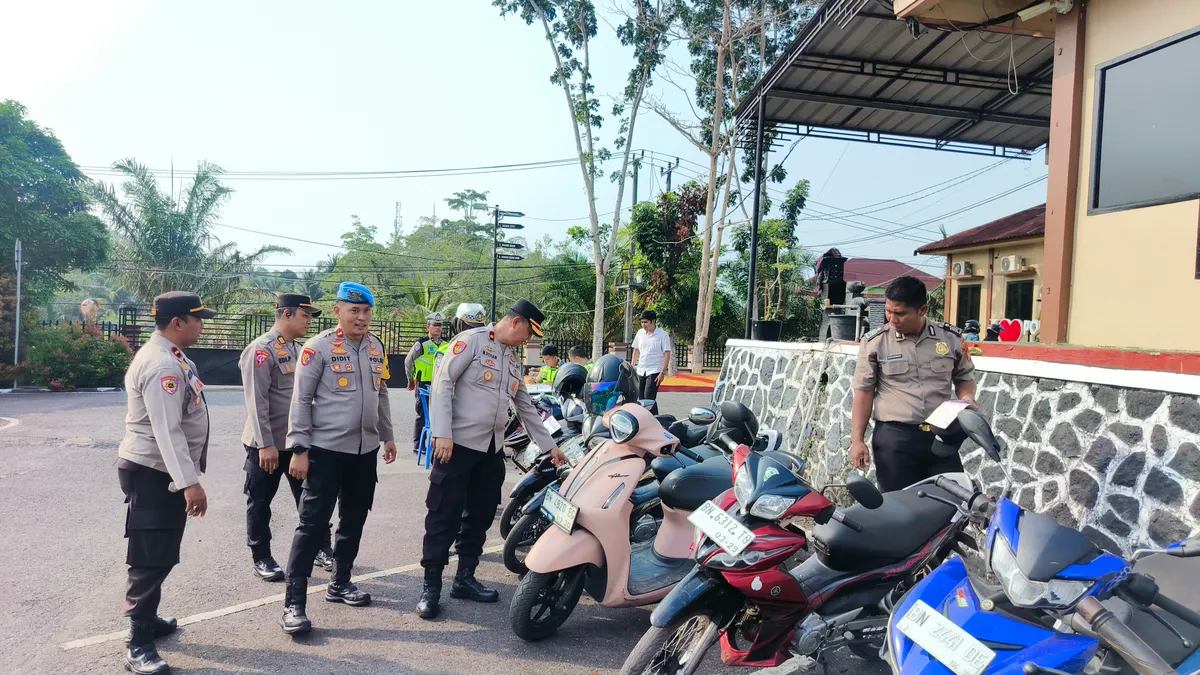Dukung Ops Patuh Menumbing 2026, Propam dan Sat Lantas Polres Basel Laksanakan Pemeriksaan Kendaraan Personel